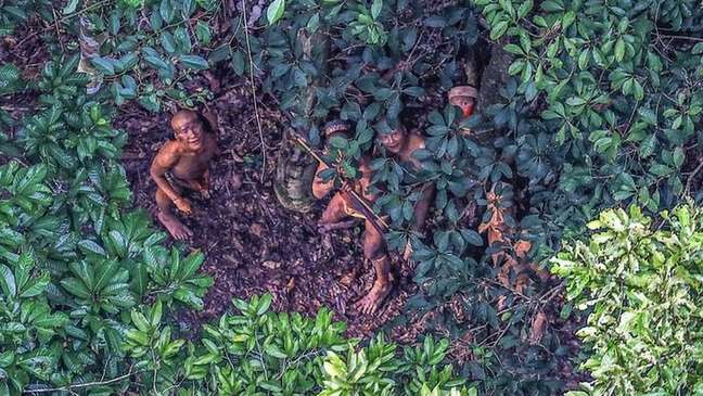 Acredita-se que a Amazônia tem a maioria das tribos isoladas no mundo