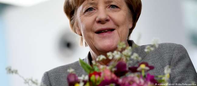 No tempo livre que vai ganhar, Merkel disse que pretende refletir sobre "o que realmente lhe interessa" 