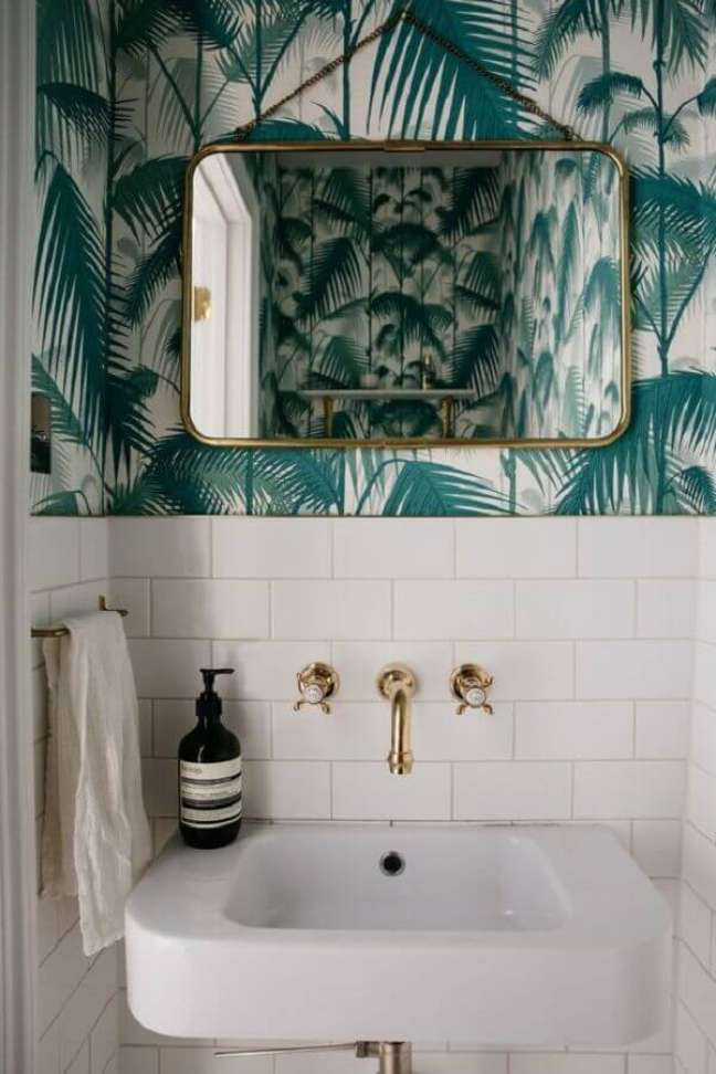 54. Papel de parede para decoração de banheiro verde e branco Foto Remodelista