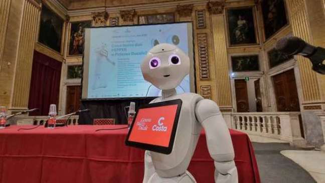 Constantino e Constantina saranno i robot che svolgeranno la funzione di intrattenere il pubblico in un museo di Genova