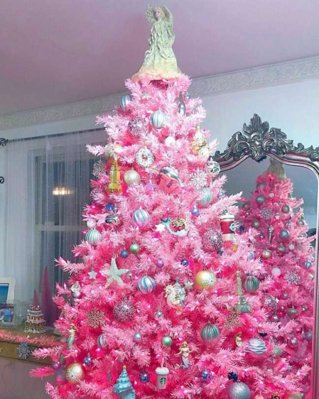 3. Árvore de natal rosa com prata – Foto Dalia NYC Beauty e Lifestyle