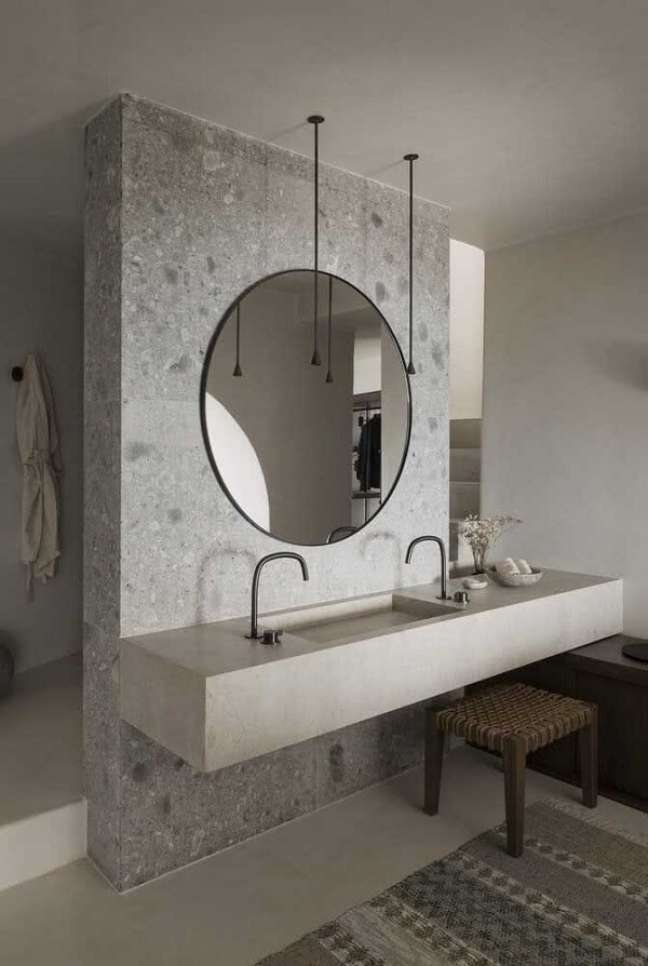 21. Banheiro moderno com cuba de porcelanato cinza – Foto Arch and Home
