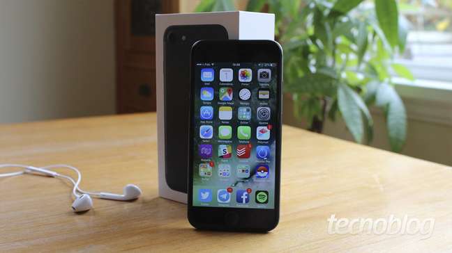 iPhone 7 e Redmi Note 8 dominam vendas na OLX de celulares abaixo de R$ 1  mil