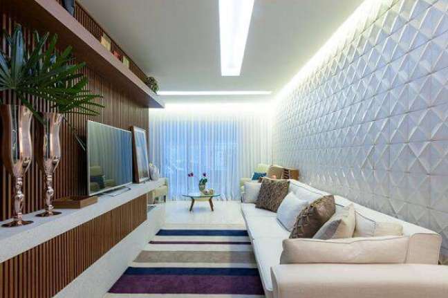 45. Sala de estar com cortina branca de voil – Foto Mis Arquitetura e Interiores