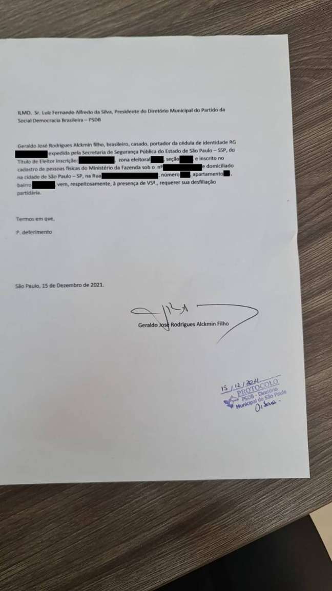 Carta de desfiliação entregue pelo ex-governador Geraldo Alckmin para diretório municipal do PSDB, no dia 15 de dezembro.