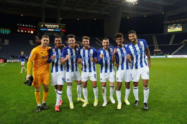 João Marcelo e outros quatro atletas do Porto B ganharam chances na equipe principal diante do Rio Ave (Divulgação)