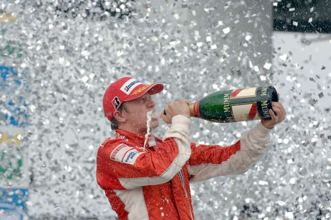 Räikkönen revelou diferença de tratamento após ser campeão pela Ferrari em 2007 Räikkönen revelou diferença de tratamento após ser campeão pela Ferrari em 2007