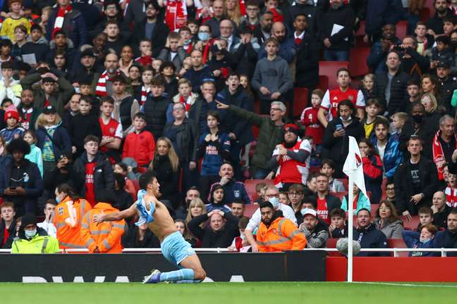 Rodri comemora gol na vitória do Manchester City neste sábado Divulgação/Manchester City