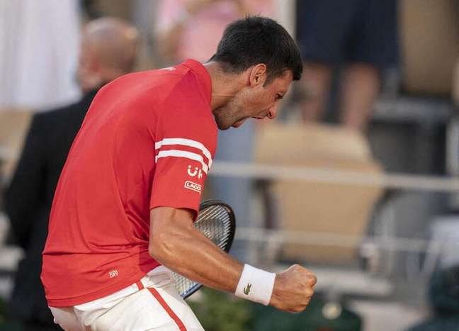 Tenista sérvio Novak Djokovic celebra vitória no Roland Garros, em Paris, França 13/06/2021 Susan Mullane/USA TODAY Sports