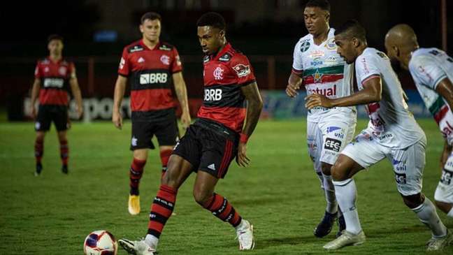 Sem o Maracanã, Flamengo confirma onde jogará as primeiras rodadas do Campeonato Carioca; confira
