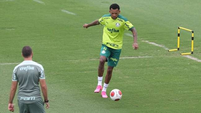 Jailson faz primeiro treino com o elenco em dia de atividade técnica no Palmeiras