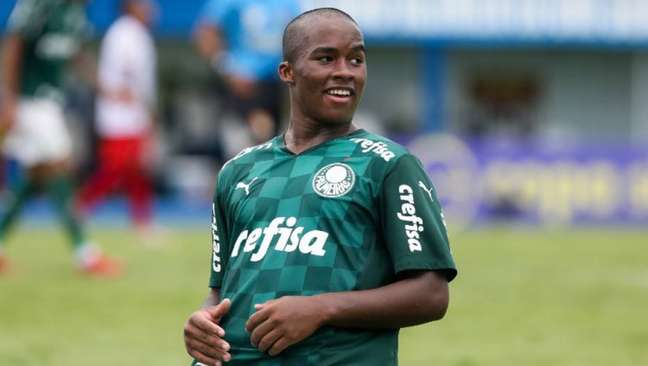 Endrick, de apenas 15 anos, é o principal destaque do Palmeiras na Copinha