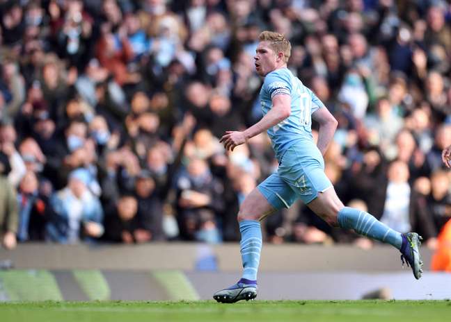 De Bruyne comemora gol na vitória do Manchester City sobre o Chelsea neste sábado pelo Campeonato Inglês Action Images via Reuters