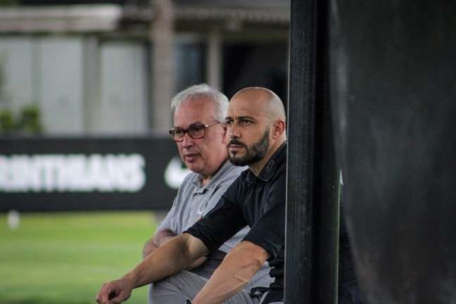 Alessandro e Roberto voltaram à direção do Corinthians na temporada passada (Foto: Rodrigo Coca/Ag. Corinthians)