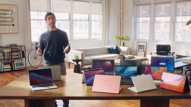 Lançada em 2021, campanha "Go PC" trazia vídeos apresentados por Justin Long comparando PCs com Intel e Macs com Apple M1 