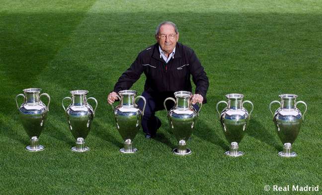 Um dos maiores ídolos da história do Real Madrid, Gento morre aos 88 anos