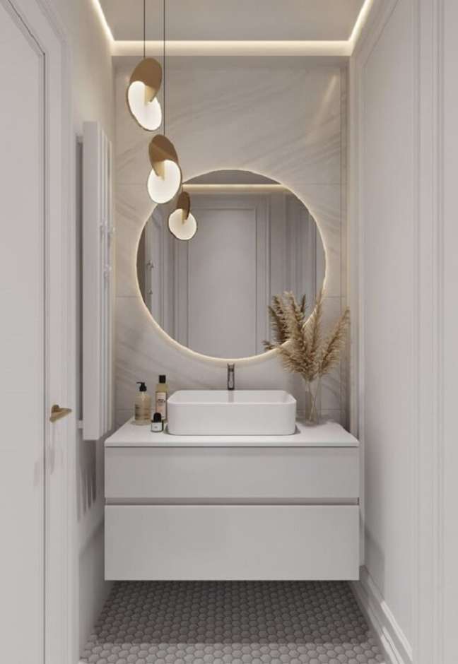 46. Porta de madeira para banheiro branco luxuoso – Foto Pinterest