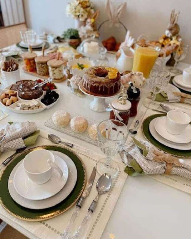 2. Ideia de decoração para mesa de café da manha branca e verde – Foto: Pexels