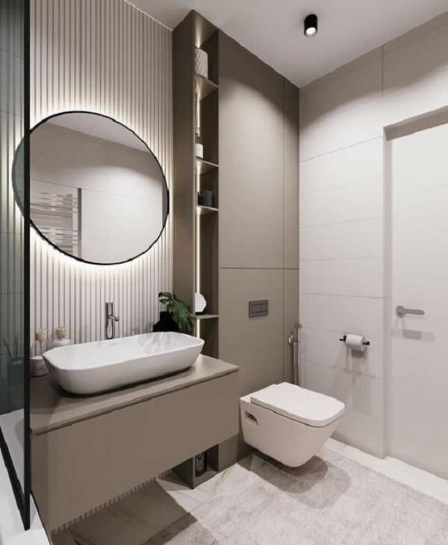10. Porta de madeira para banheiro moderno em tons neutros – Foto OLX
