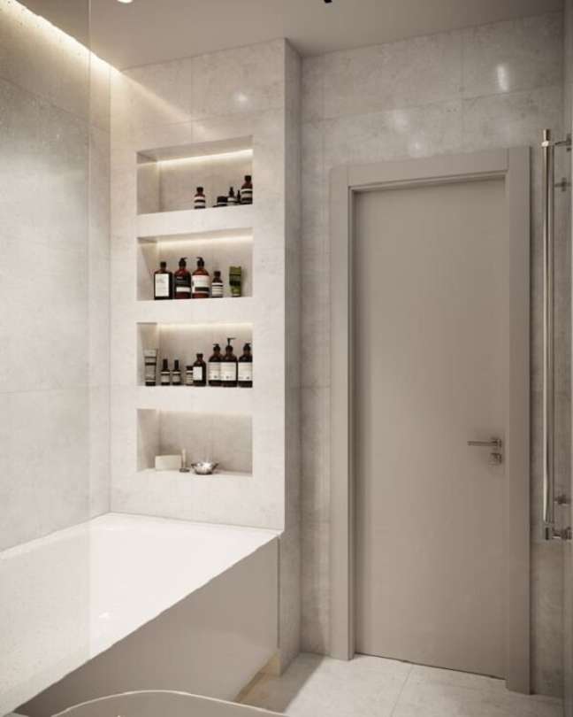 15. Porta de madeira para banheiro pequeno e planejado – Foto Keeparis Interior Bar