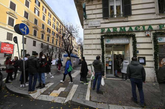 Itália estabilizou curva de contágios da Ômicron