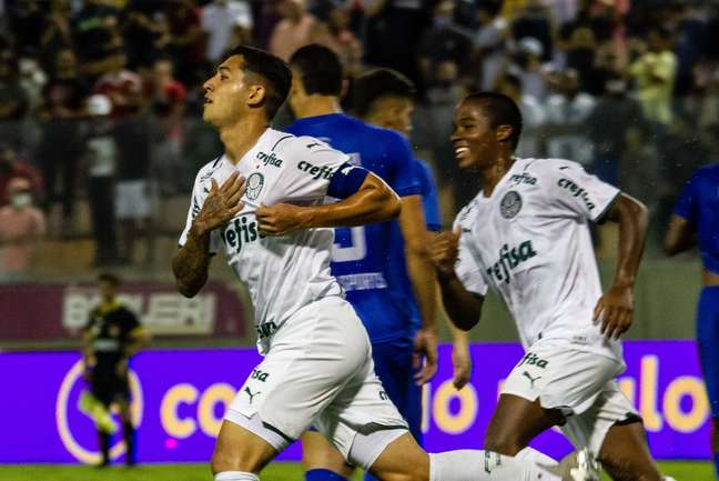 Palmeiras atropela Oeste e avança à semifinal da Copinha