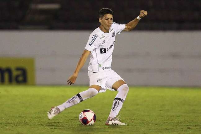 O garoto Jair Paula é um dos destaques do Santos na Copinha (Pedro Ernesto Guerra Azevedo/SantosFC)