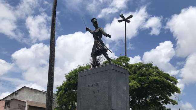 Getúlio Vargas bancou construção de estátua de bronze em Salvador, com cerca de 1,60 m de altura, localizada ainda hoje no Largo da Soledade, no centro histórico da capital baiana