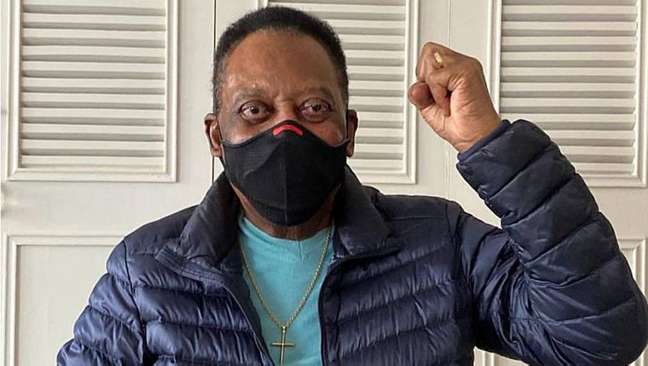 Estado de saúde de Pelé inspira cuidados após descoberta de tumor no cólon