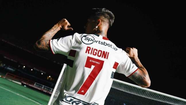 Rigoni é o novo camisa sete do São Paulo (Foto:  Rubens Chiri / saopaulofc.net)