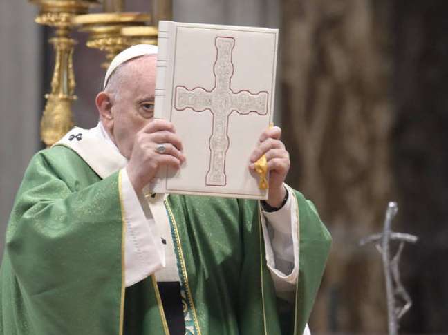 Papa celebrou a palavra de Deus durante missa