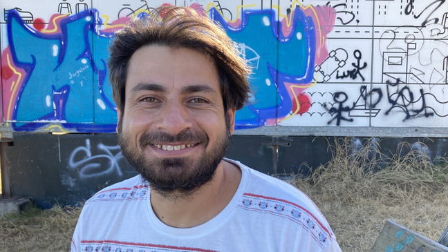 Ahmed Adnan Ahjam ainda procura reconstruir sua vida no Uruguai, depois de passar 12 anos preso em Guantánamo