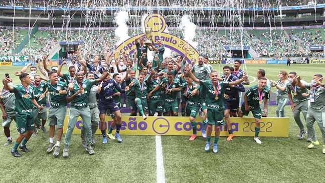 Palmeiras levantou taça inédita da Copinha (AlexSilva/LANCEPRESS!)