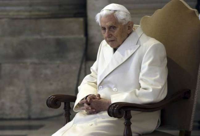 Vaticano defende luta de Bento XVI contra casos de pedofilia