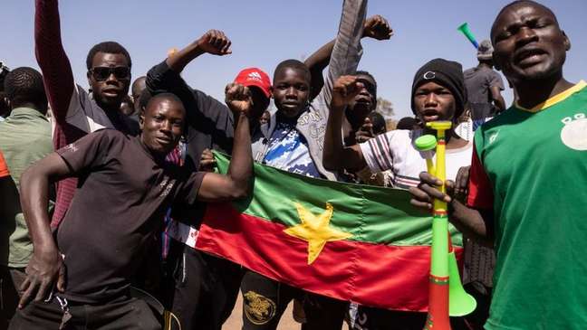 Parte dos moradores da capital, Ouagadougou, apoiou o golpe em Burkina Faso