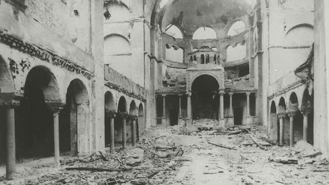 Sinagoga queimada na 'Noite dos Cristais'
