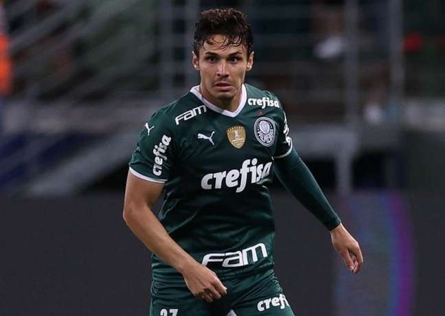 Raphael Veiga foi elogiado por Abel Ferreira após a vitória do Palmeiras sobre a Ponte (Foto: Cesar Greco/Palmeiras)