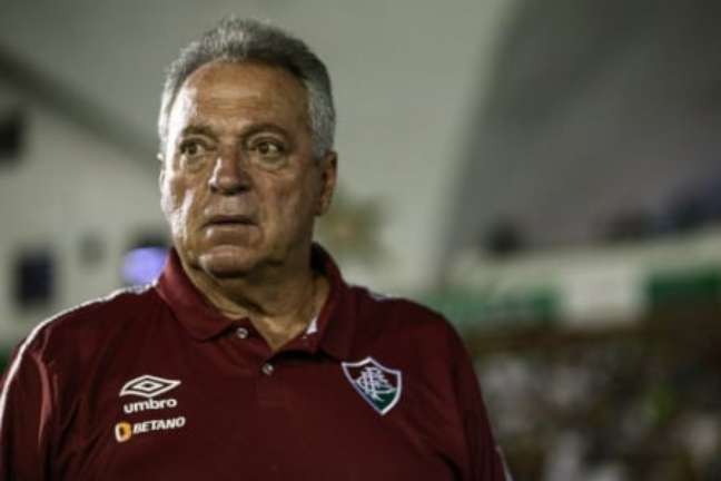 Reestreia de Abel Braga no comando do Flu foi com derrota (Foto: Lucas Merçon/Fluminense FC)