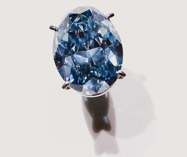 O deslumbrante y quase perfeito Diamante Azul de Okavango foi exposto pela primeira vez no Museu Norte-Americano de História Natural de Nova York, nos Estados Unidos