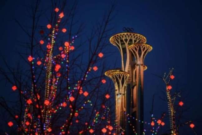 Torre Olímpica, em Pequim (Foto: FABRICE COFFRINI / AFP)