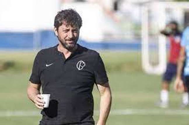 Corinthians tem pressa, mas quer ser certeiro e está cauteloso na busca por novo técnico