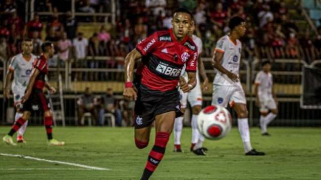 Lázaro foi um dos destaques do Fla (Foto: Paula Reis / Flamengo)