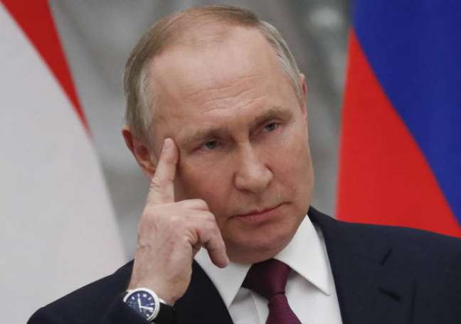 Putin e Lavrov debateram crise ucraniana em reunião transmitida por TV