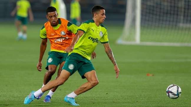 Palmeiras inscreve Giovani e Vanderlan na 'lista B' do Paulistão