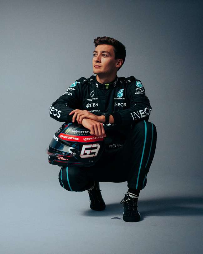 George Russell presentó un nuevo diseño de casco para la temporada de novato de Mercedes 