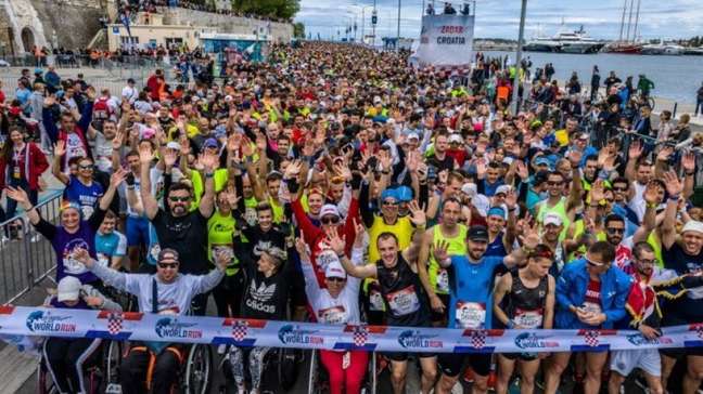 Participantes na linha de largada da sexta edição da Wings for Life World Run, em Zadar, na Croácia, em 2019. (Divulgação) Participantes na linha de largada da sexta edição da Wings for Life World Run, em Zadar, na Croácia, em 2019. (Divulgação)