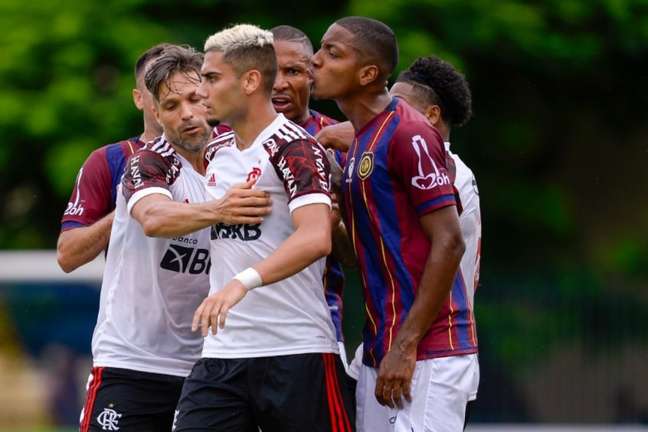 Andreas expõe descontrole e vira dúvida para primeira chance em operação resgaste no Flamengo