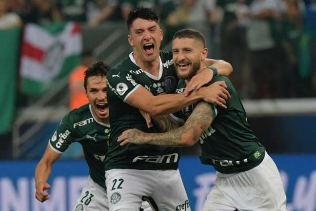 Palmeiras bateu o Athletico na final e conquistou a Recopa de forma inédita (Foto: NELSON ALMEIDA / AFP)