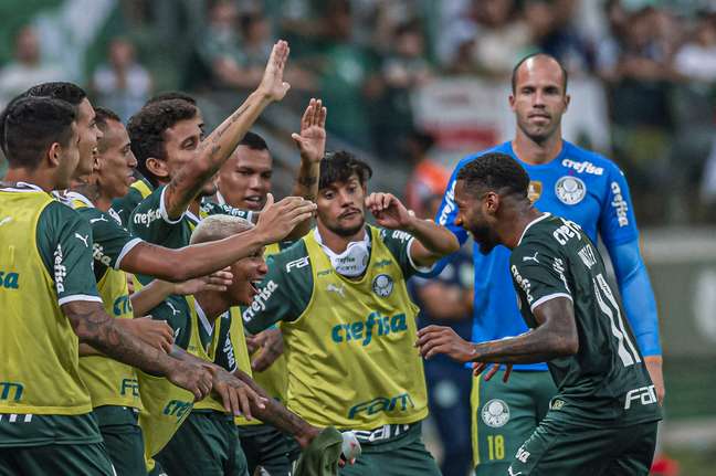 Com um time praticamente reserva, o Palmeiras derrotou o Guarani por 2 a 0 na tarde deste domingo, no Allianz Parque, pela 10ª rodada do Campeonato Paulista