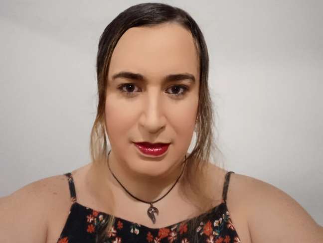 Gabryela Garcia está arrecadando recursos em vaquinha online para conseguir fazer cirurgia de retirada de um nódulo em clínica particular